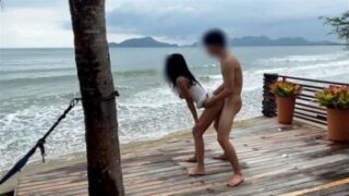  Onlyfan Thai outdoor พาแฟนสาวไปเย็ดบ้านพักริมทะเลเสียงคลื่นซัดสาด หนุ่มก็วาดลวดลายเย็ดไม่ยั้งเลย